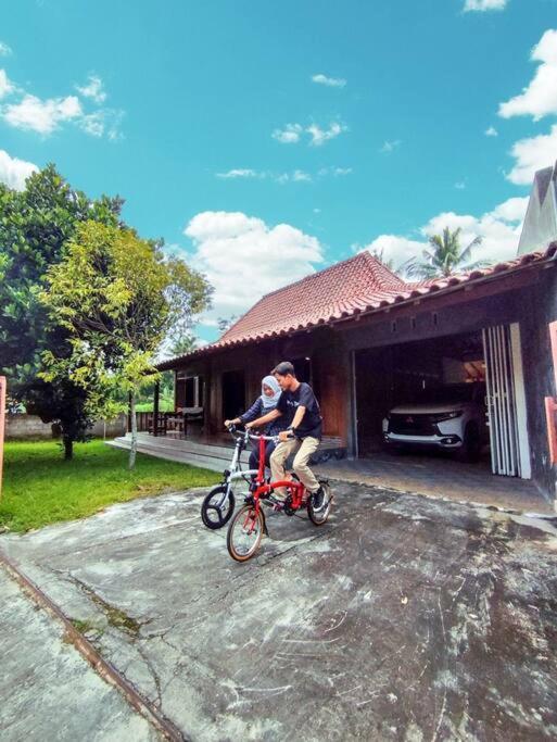 Ndalem Arsita Villa Yogyakarta Eksteriør bilde