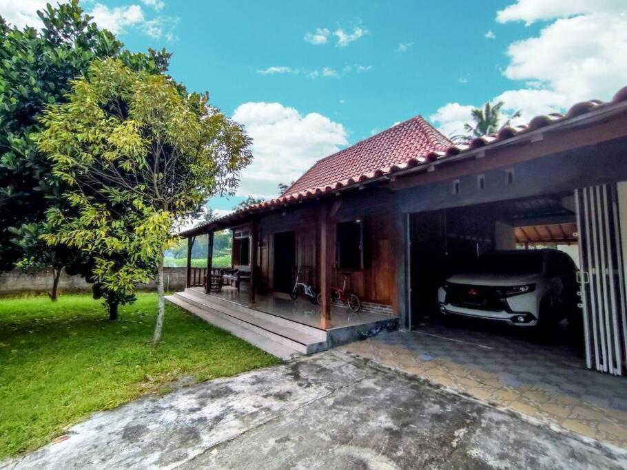 Ndalem Arsita Villa Yogyakarta Eksteriør bilde